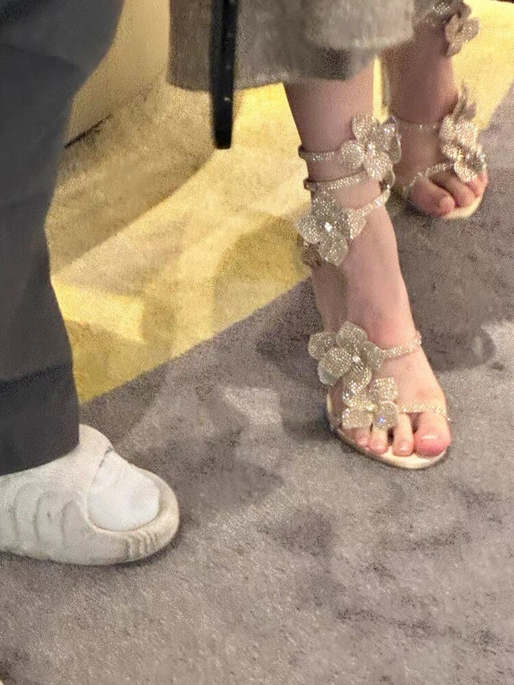 Damskie sandały na szpilce z a – Sandal Strappy Heeled recenzja i cena